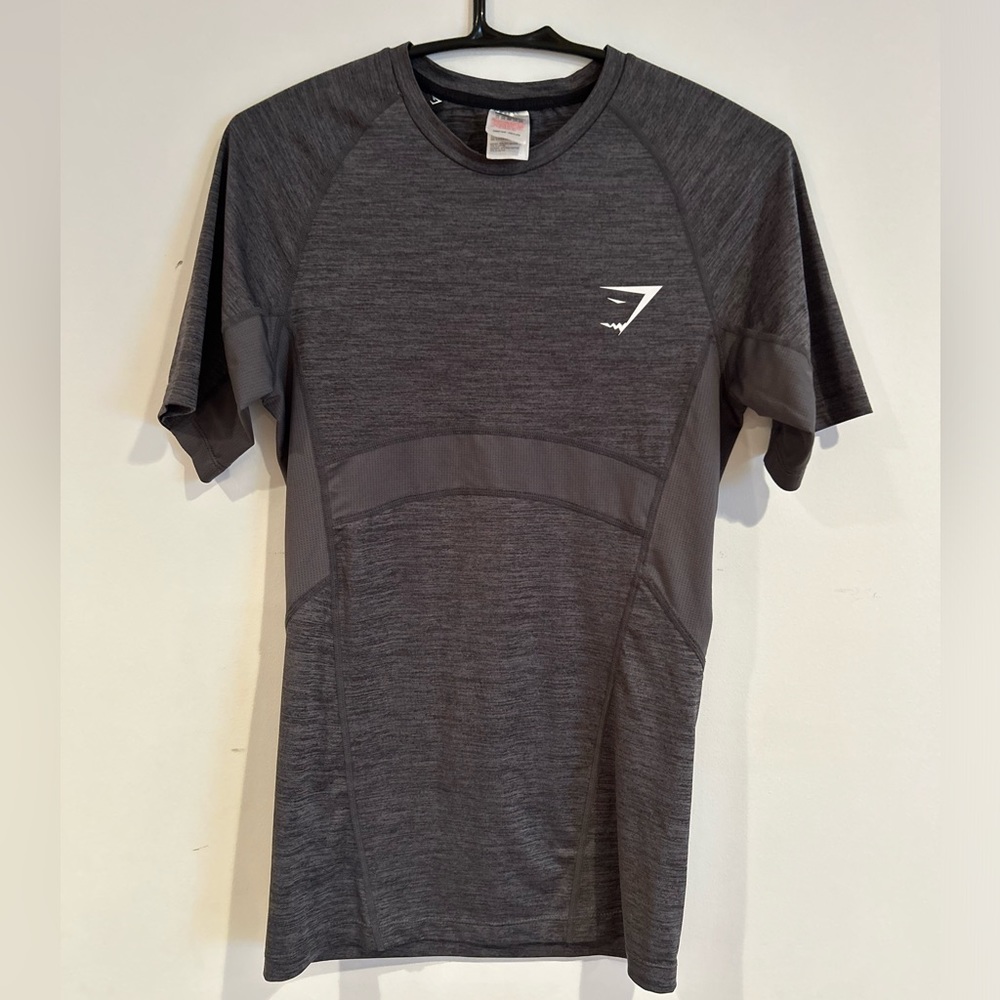 Men’s gray size small slim fit polyester/elastan
